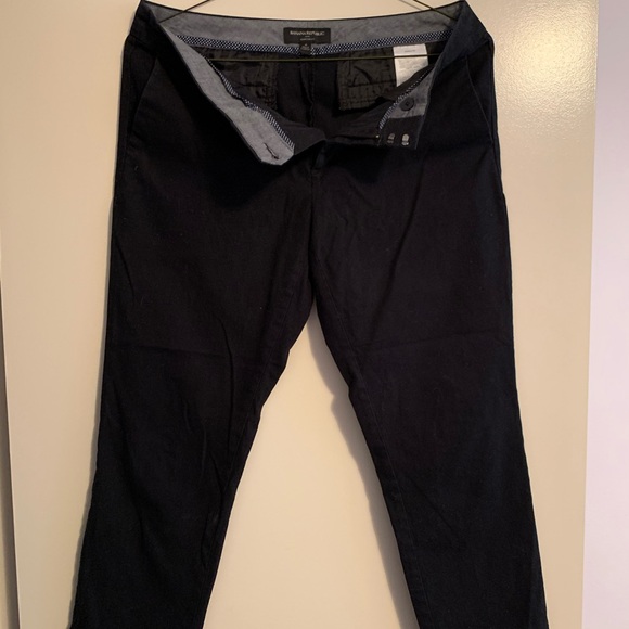 VGUC Banana Republic Hampton Fit Crop 25” inseam - Picture 4 of 4